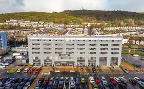 De Vere Village Hotel Swansea 3*